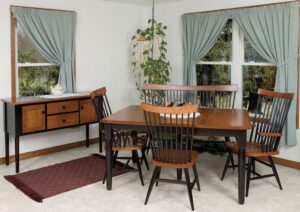 Comback Style Dining Table