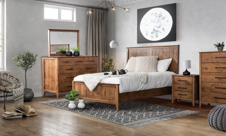 Custom Brinkly Bedroom Setting